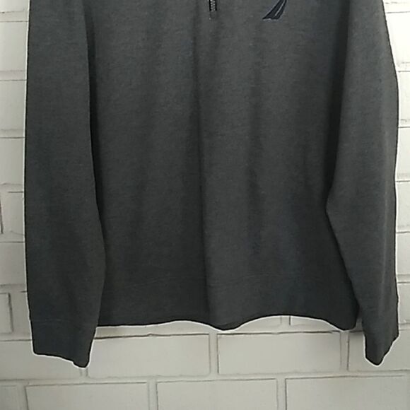 Nautica Men's Quarter Zip Gray Sweater. Size Medium - Picture 3 of 7